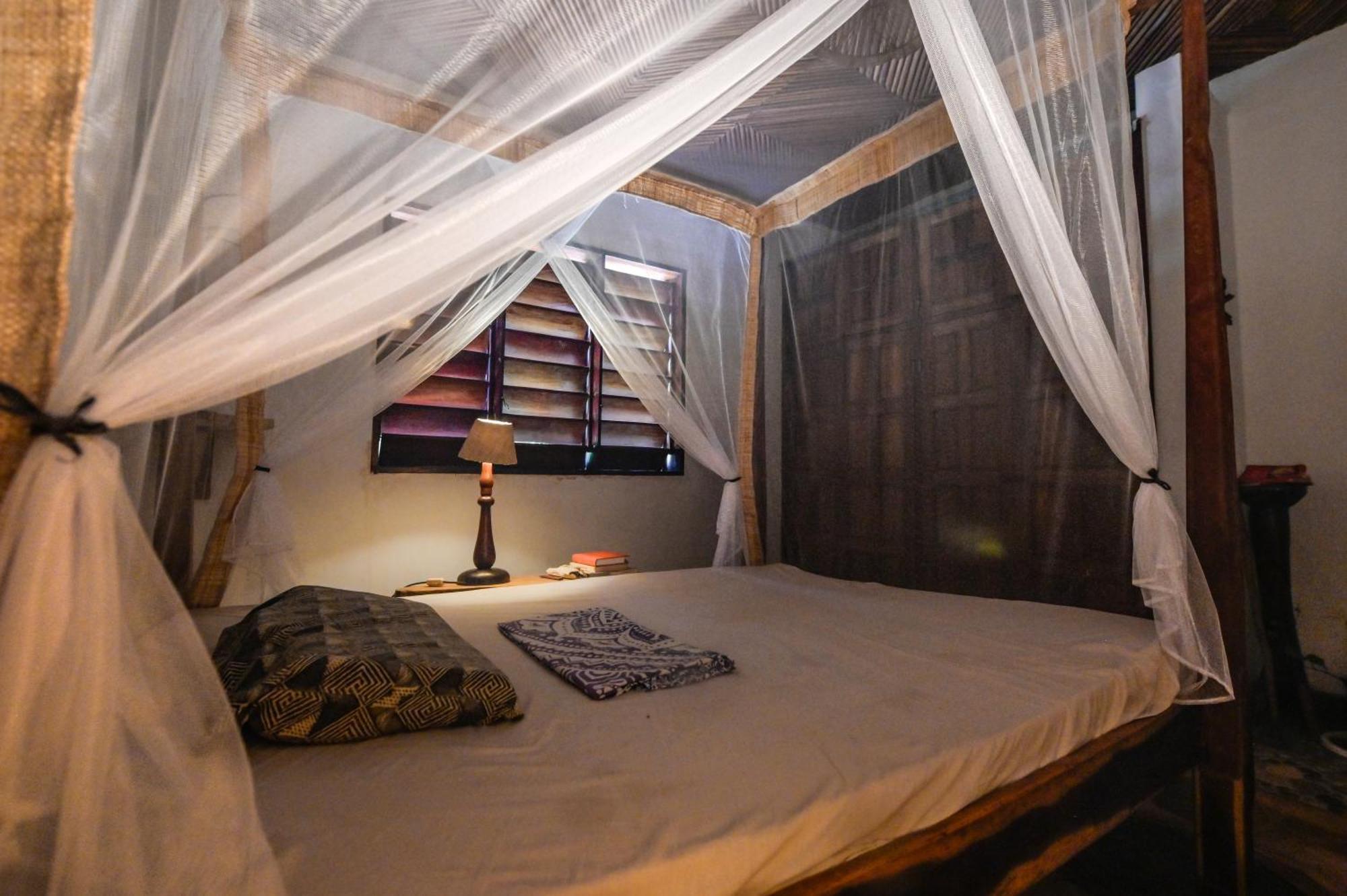 Shambala Madagascar: Beachfront Lodge And Adventures Ambolobozo Экстерьер фото