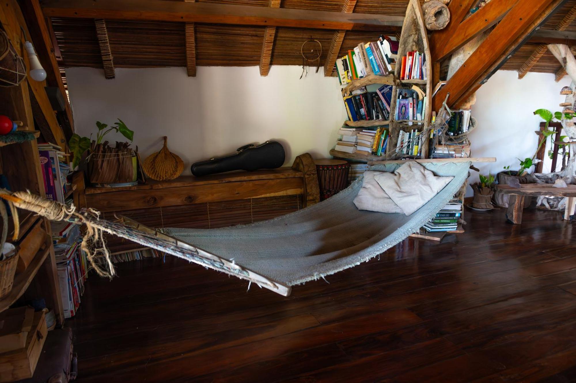 Shambala Madagascar: Beachfront Lodge And Adventures Ambolobozo Экстерьер фото
