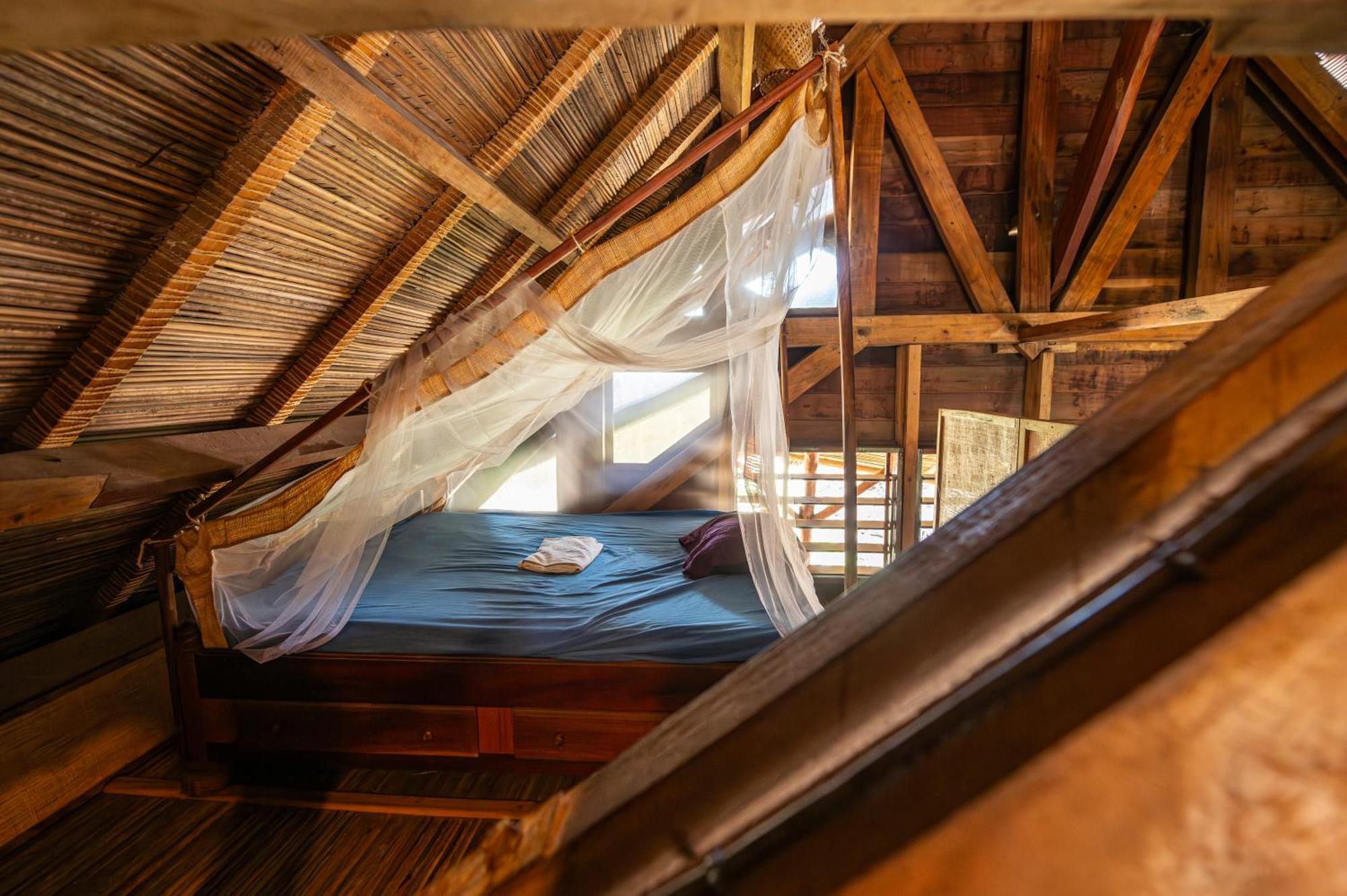 Shambala Madagascar: Beachfront Lodge And Adventures Ambolobozo Экстерьер фото